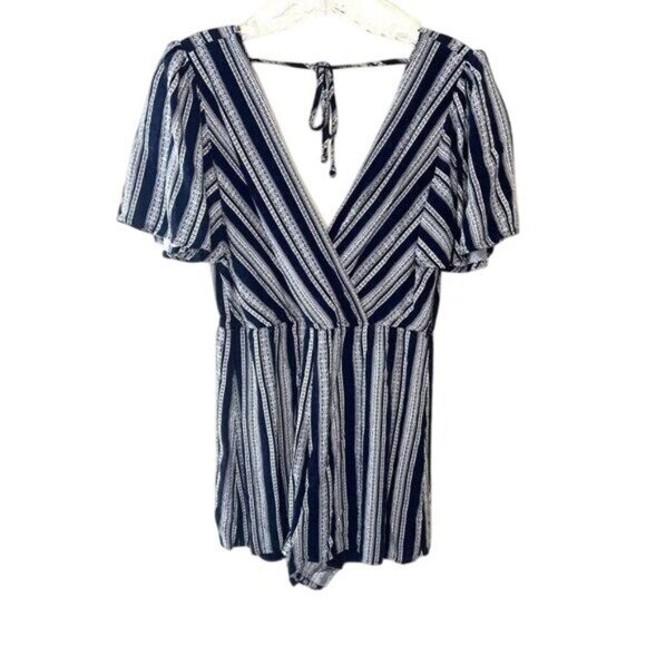 Trixxi Womens V-Neck Striped Romper With Tie Back & Short Sleeves Sz M - Picture 1 of 4